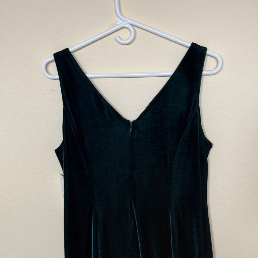Donna Morgan Deep Green Velvet Backless Dress